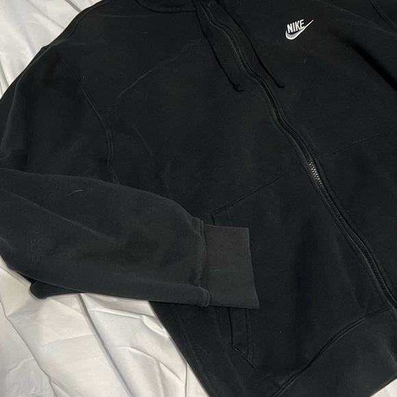Nike Black Full-Zip Hoodie - Picture 3 of 5